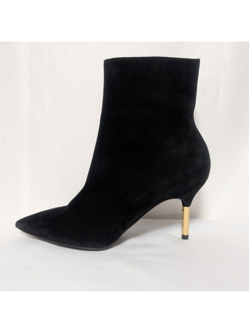 Louis Vuitton Ultimate Heel - Picture 2 of 11